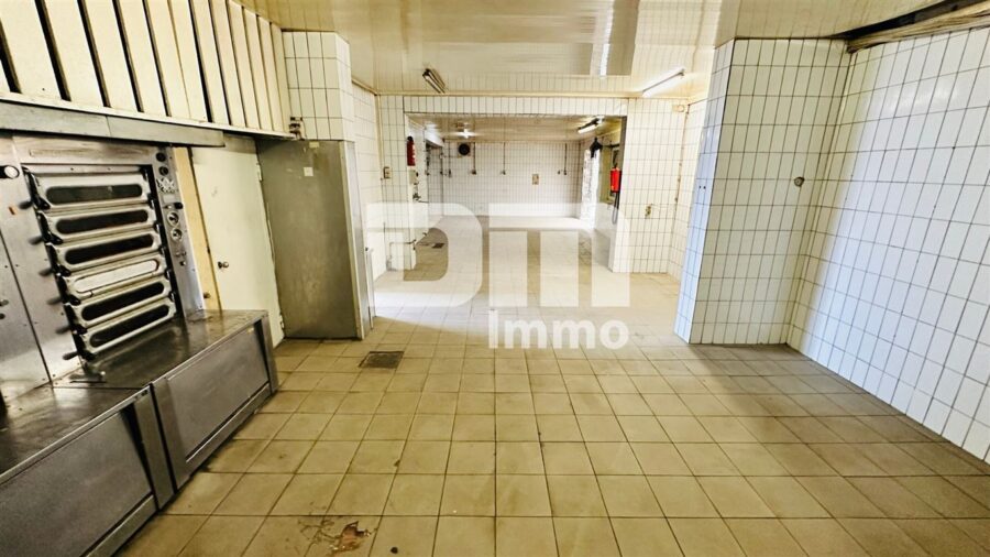 (R)eserviert!!!Schönes Wohn- Gewerbeensemble mit 2 Wohnungen, Laden, Dachterrasse - EG - Produktion / Lager 2